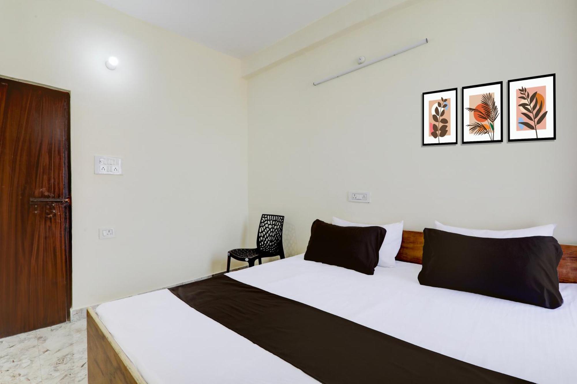 Hotel O Rn Chinhat エクステリア 写真