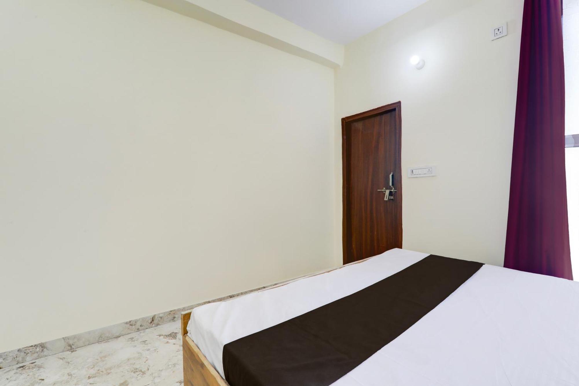 Hotel O Rn Chinhat エクステリア 写真